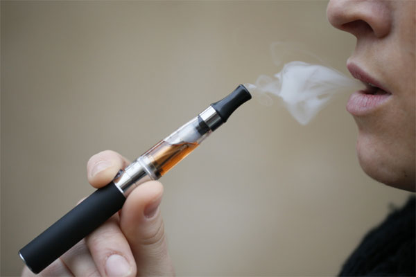 WHO cảnh báo tác hại nghiêm trọng của thuốc lá điện tử
